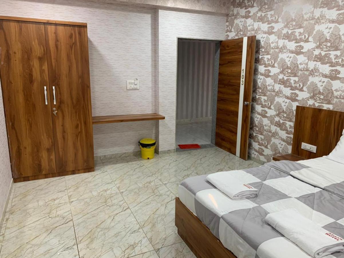 Kesar Hotel Viramgam Zewnętrze zdjęcie