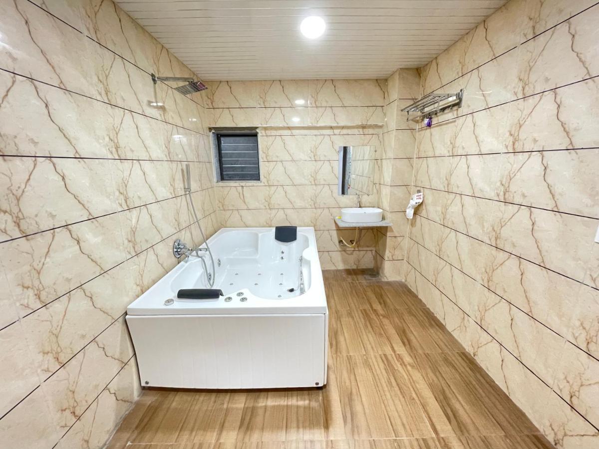 Kesar Hotel Viramgam Zewnętrze zdjęcie