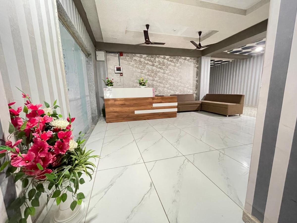 Kesar Hotel Viramgam Zewnętrze zdjęcie
